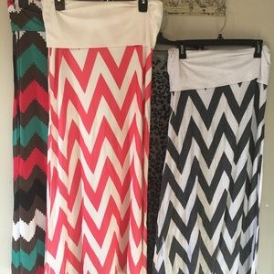 Bundle of 4 XL Maxiskirts